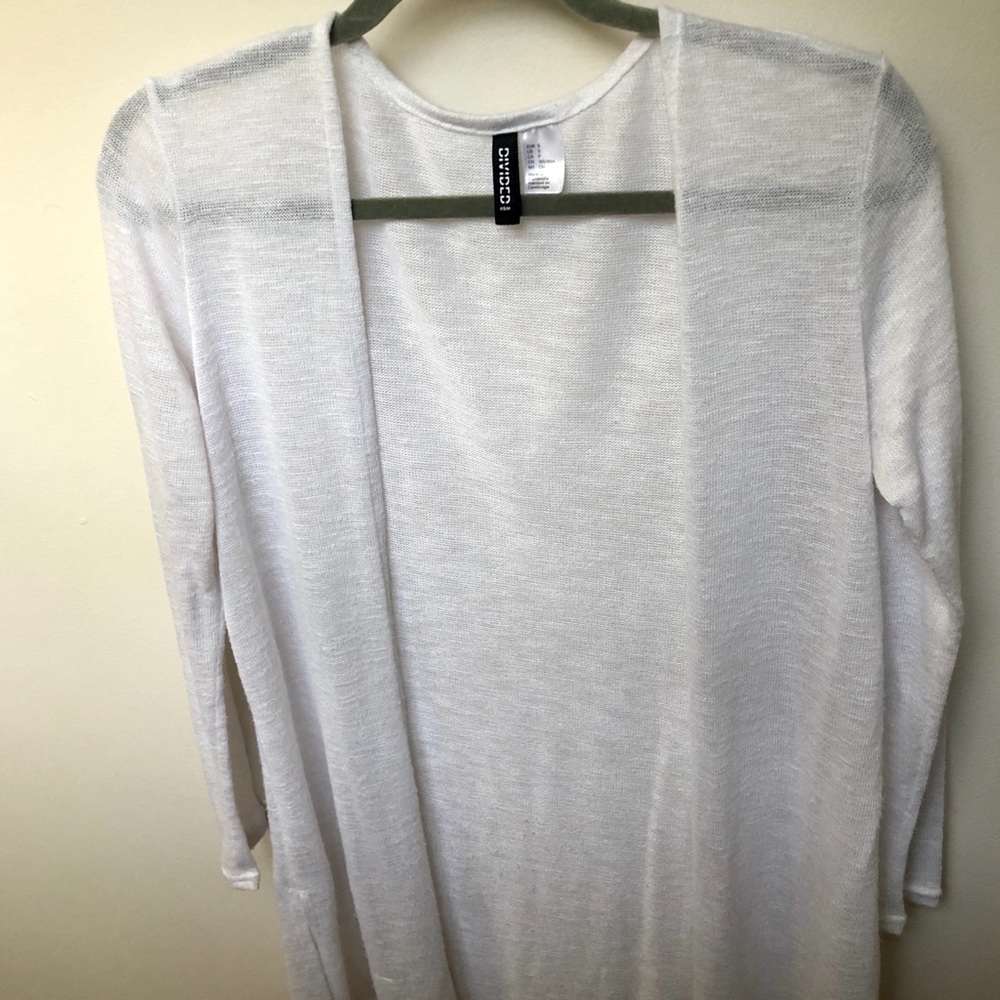Light Quarter Sleeve Cardigan